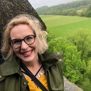 Meet your Posher, Abigail